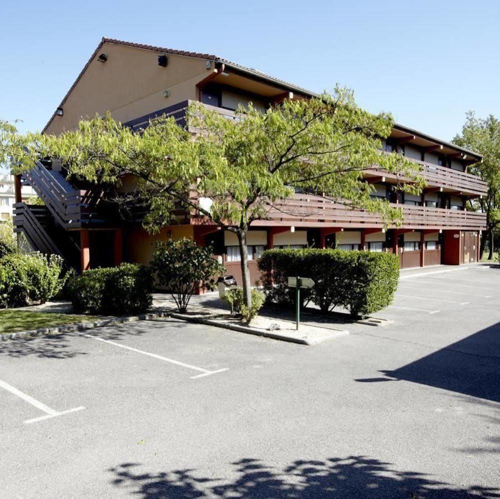 Kyriad Fontenay - Tresigny Exterior foto